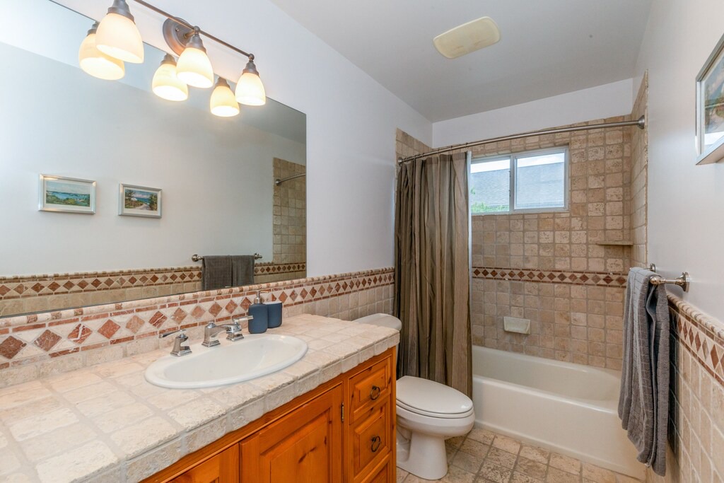 Photo of Bathroom in Culloden Shores