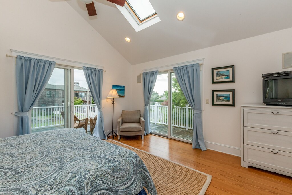 Photo of Bedroom in Culloden Shores