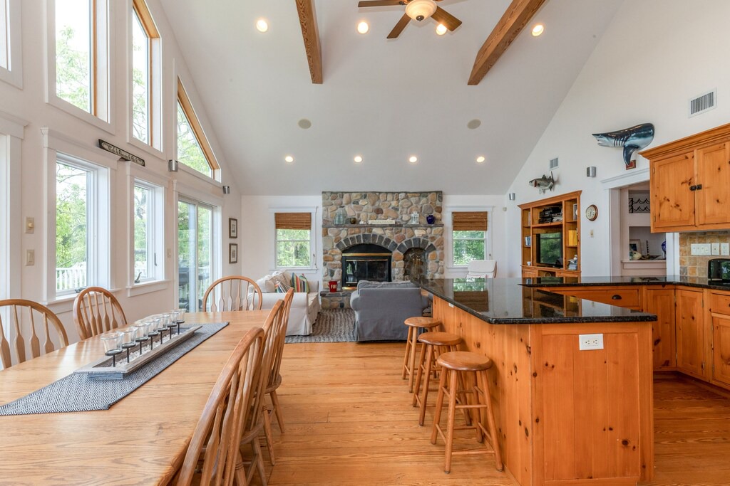 Photo of Livingroom in Culloden Shores