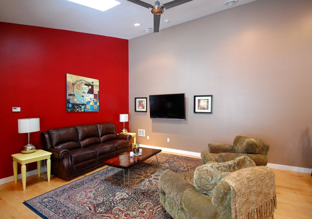Photo of Livingroom in Lenox