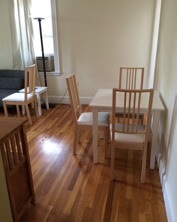 Photo of Livingroom in Mid-Cambridge