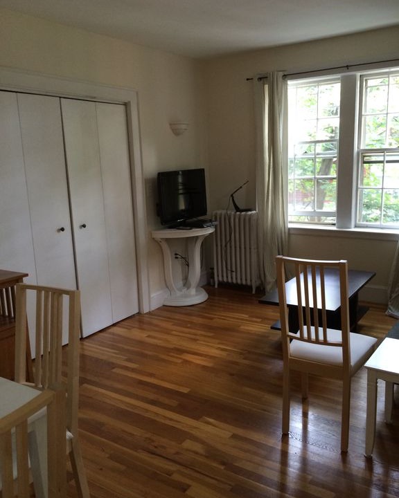 Photo of Livingroom in Mid-Cambridge
