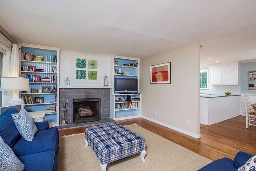 Photo of Livingroom in Madison Center