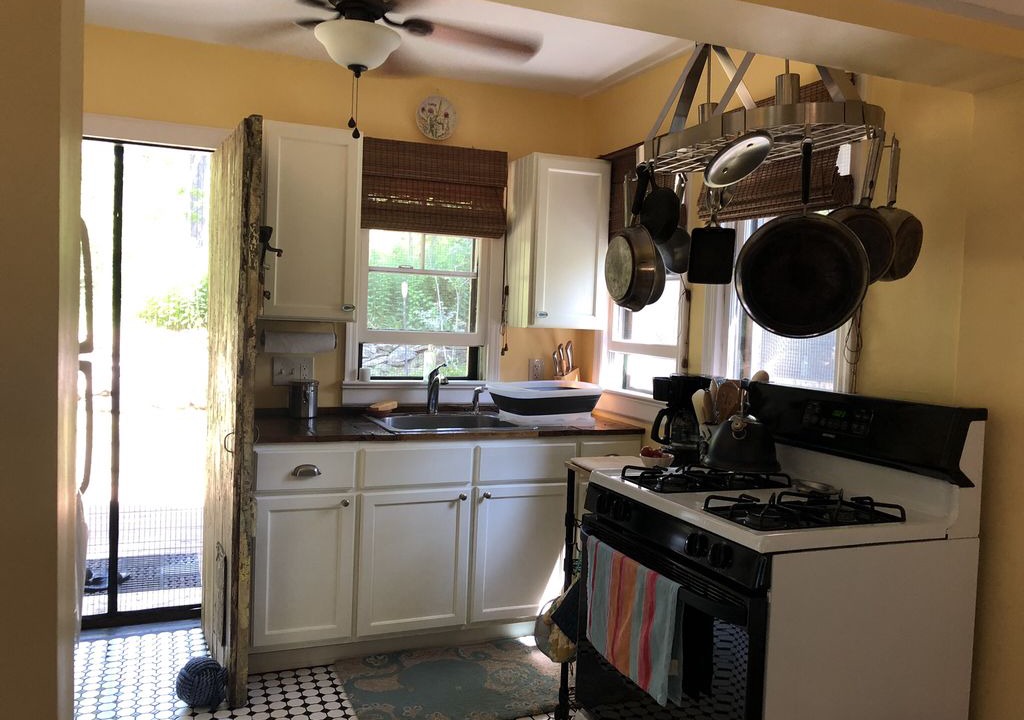 Photo of Kitchen in Peaks Island