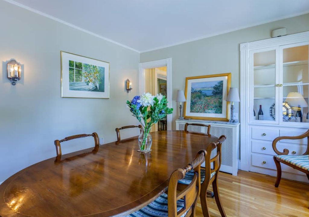 Photo of Livingroom in Observatory Hill
