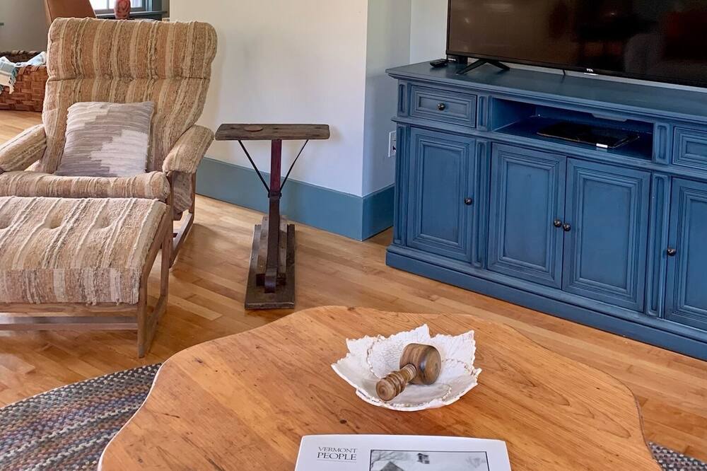 Photo of Livingroom in Bridgewater