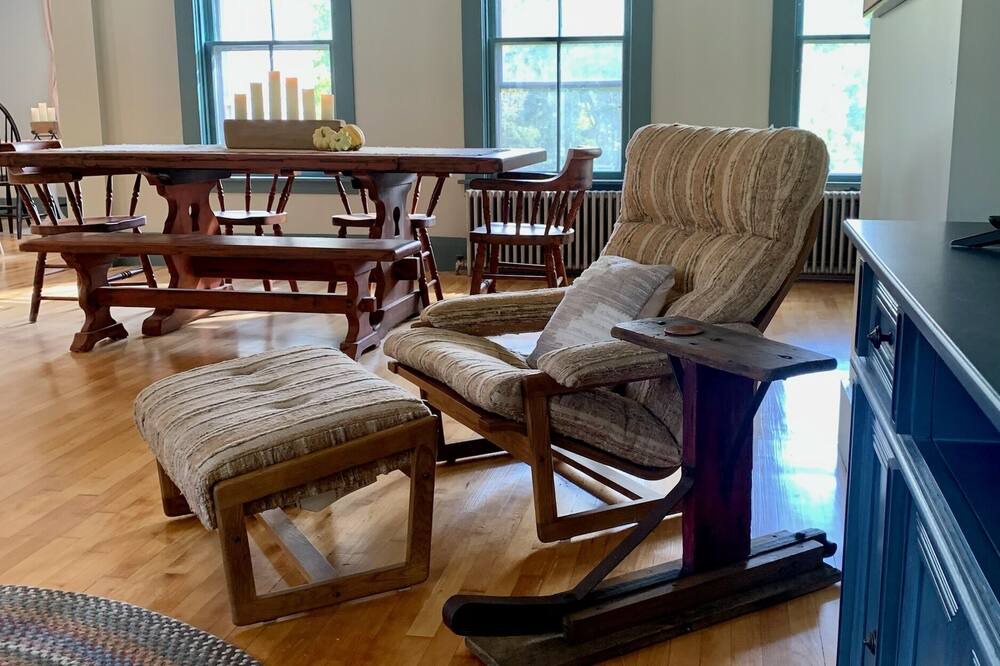 Photo of Livingroom in Bridgewater
