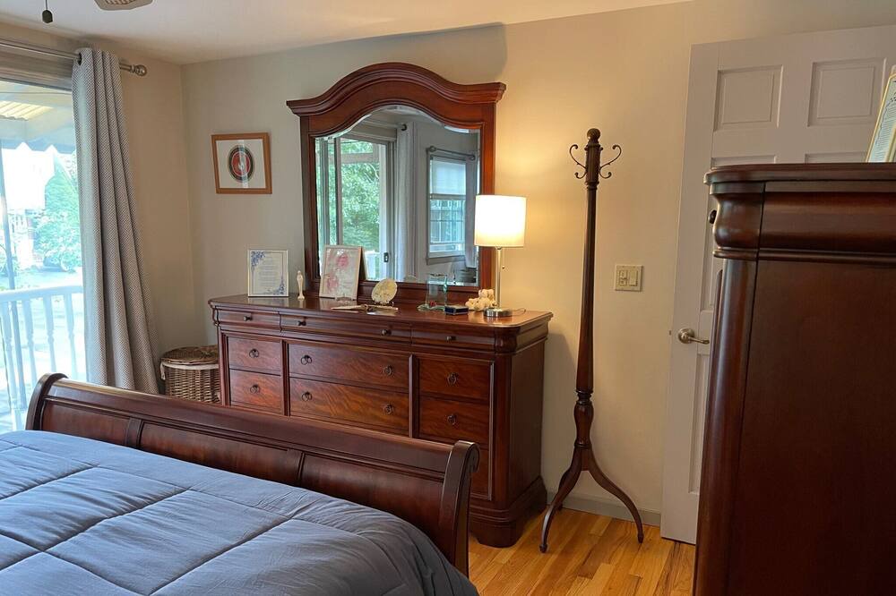 Photo of Bedroom in New Haven