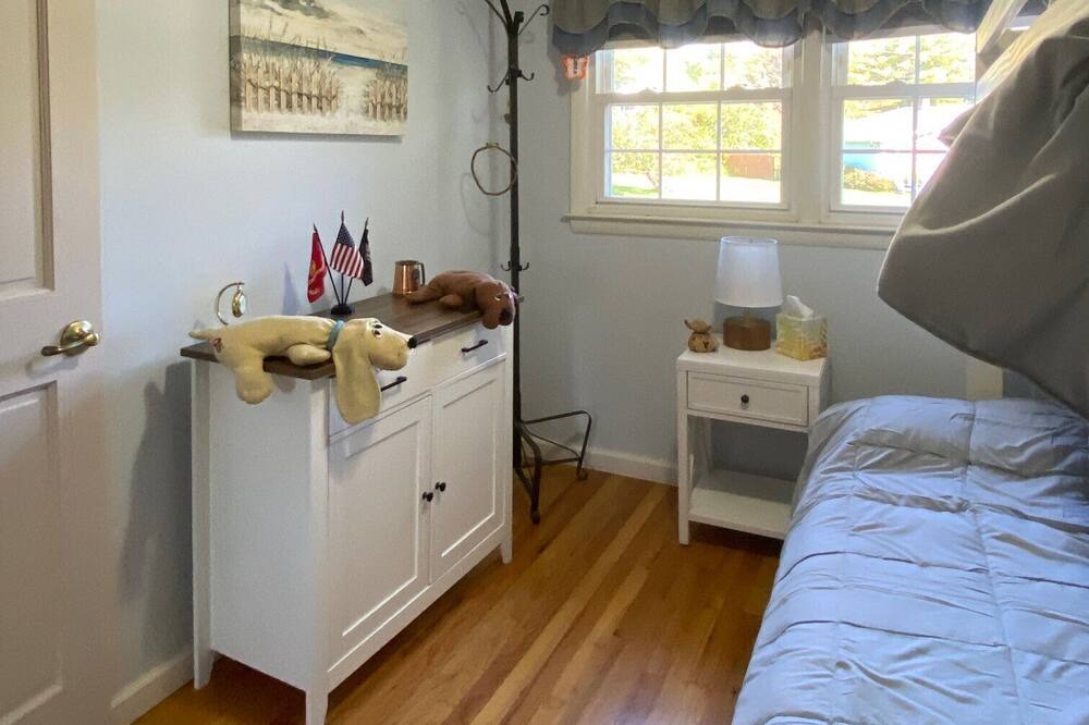 Photo of Bedroom in New Haven
