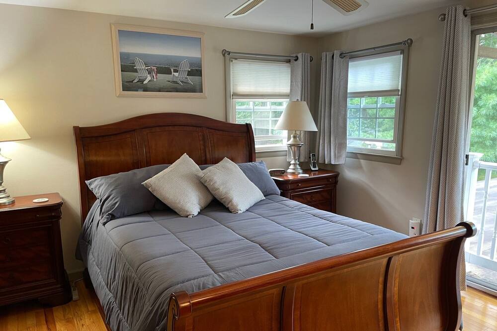 Photo of Bedroom in New Haven