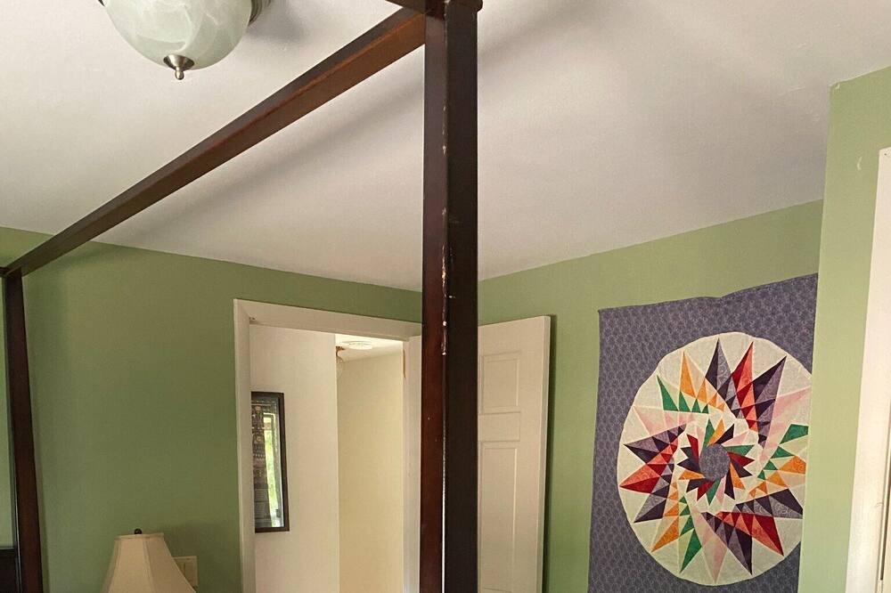 Photo of Bedroom in New Haven