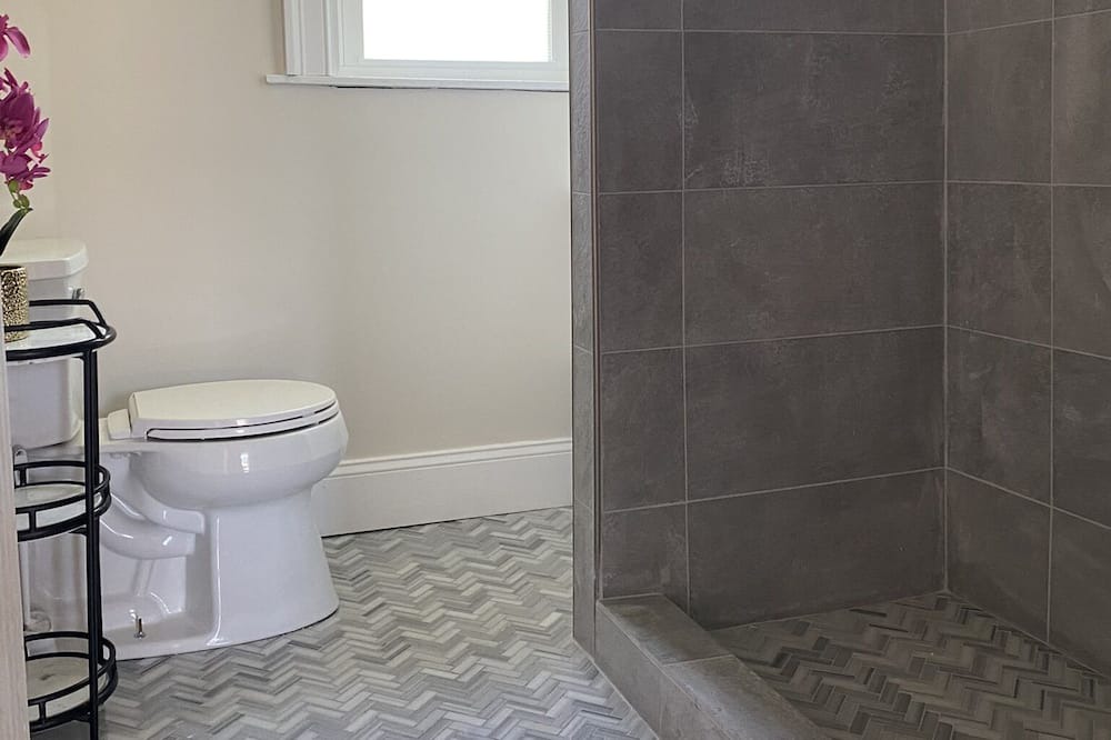 Photo of Bathroom in Top of the Hill