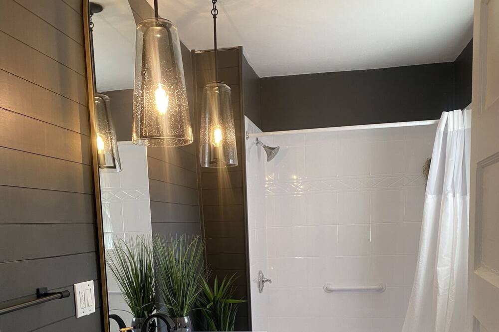 Photo of Bathroom in Top of the Hill