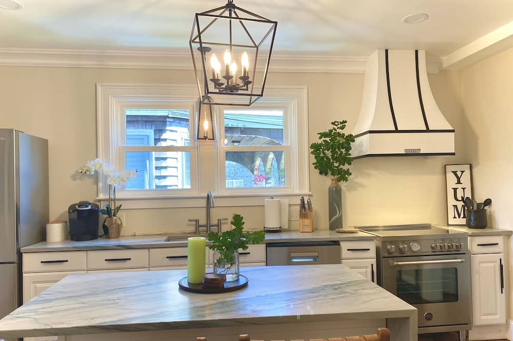 Photo of Kitchen in Top of the Hill