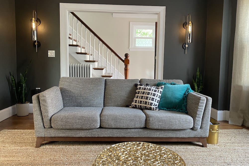 Photo of Livingroom in Top of the Hill
