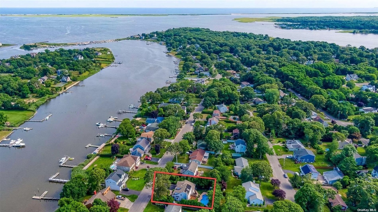 Photo of Outdoor in Center Moriches