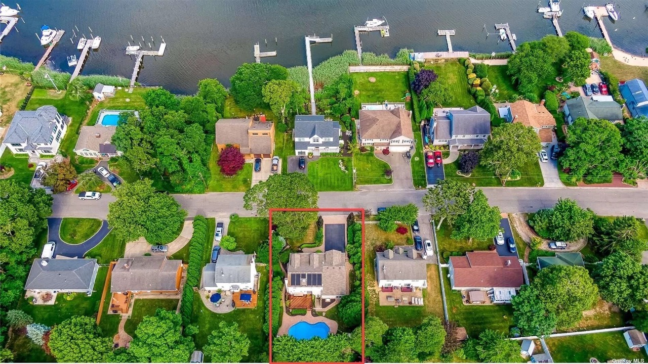Photo of Outdoor in Center Moriches