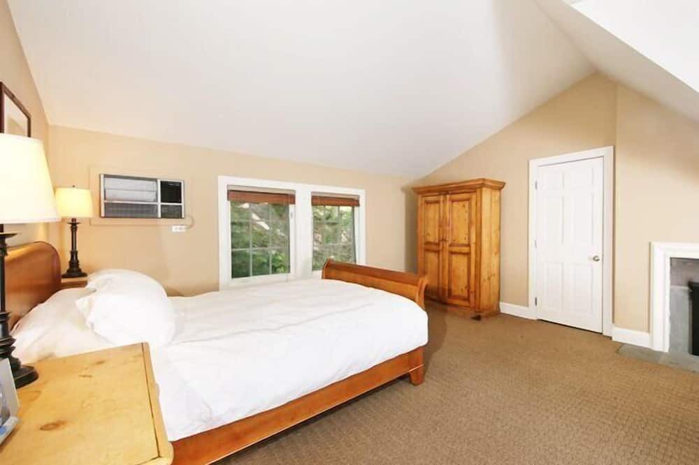 Photo of Bedroom in New Preston