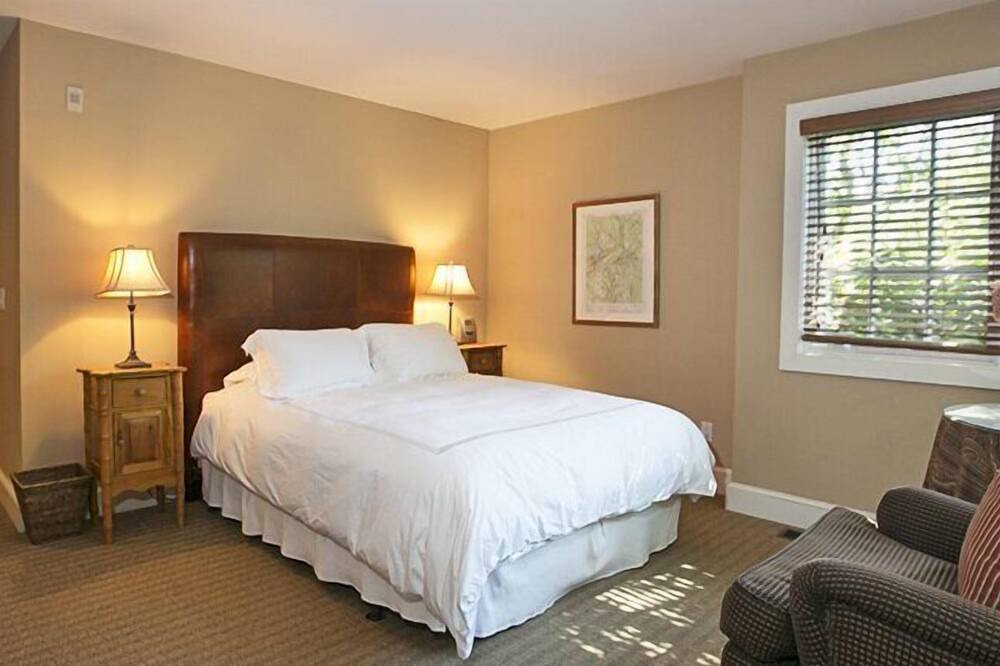 Photo of Bedroom in New Preston