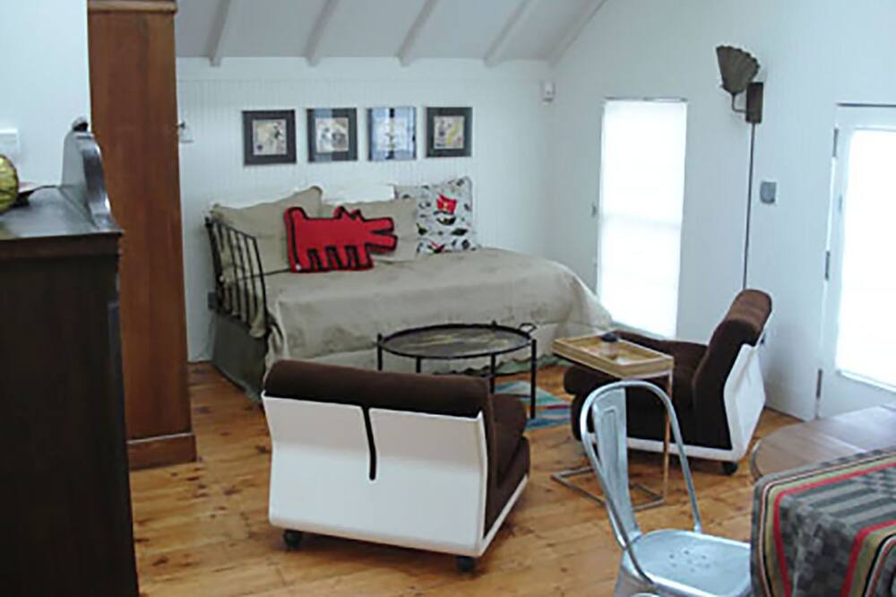 Photo of Livingroom in Greenport