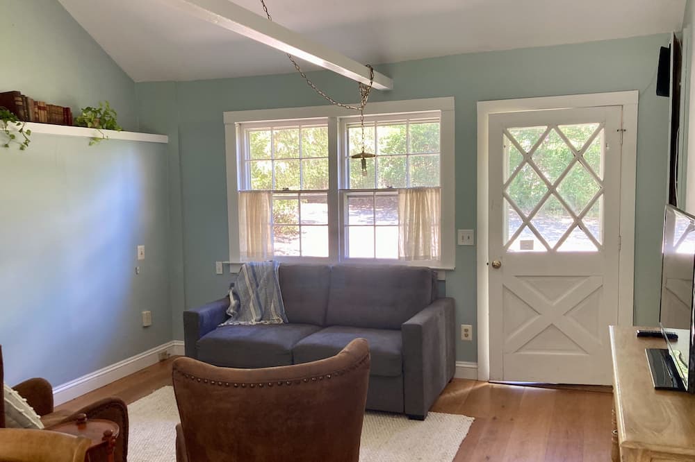 Photo of Bedroom in Redding Ridge