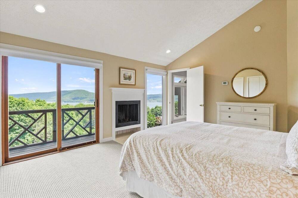 Photo of Bedroom in Naples