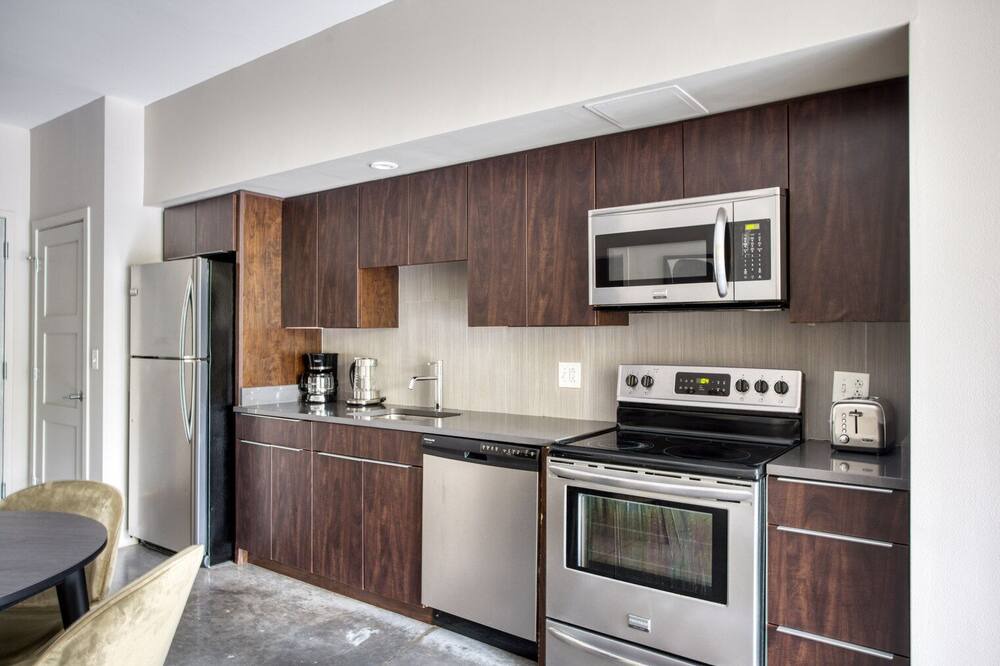 Photo of Kitchen in Commonwealth