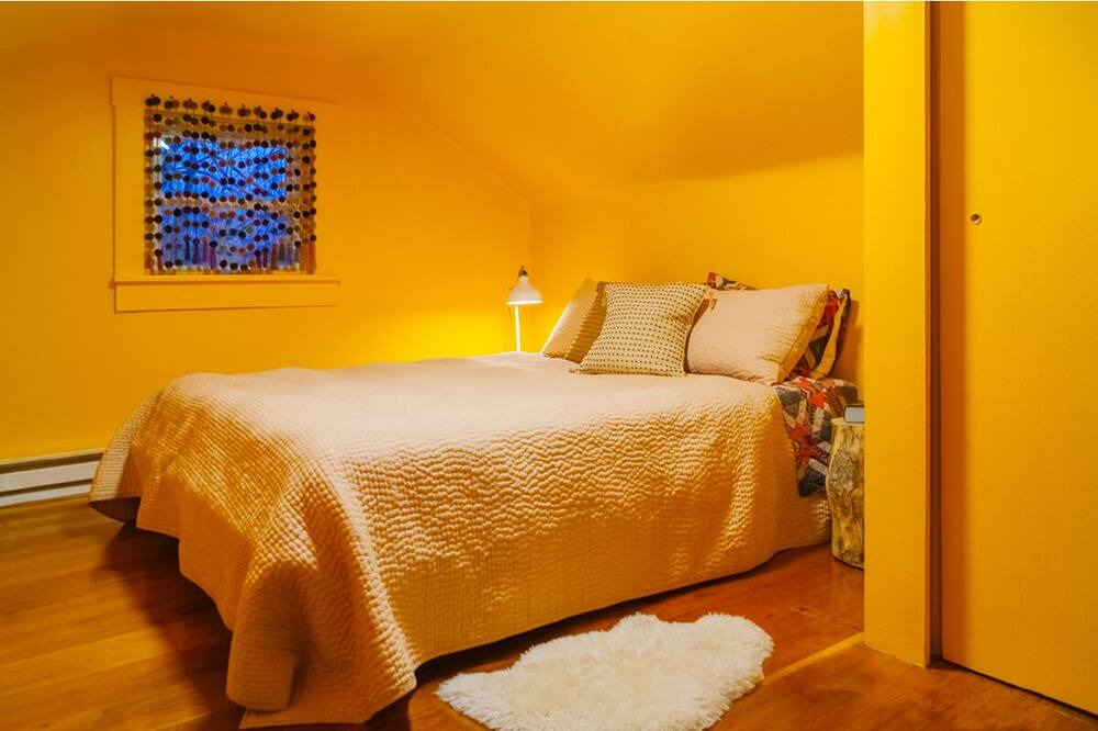 Photo of Bedroom in Washington