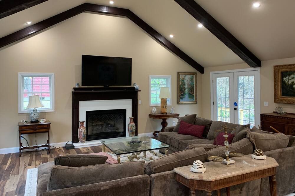 Photo of Bedroom in Lenox