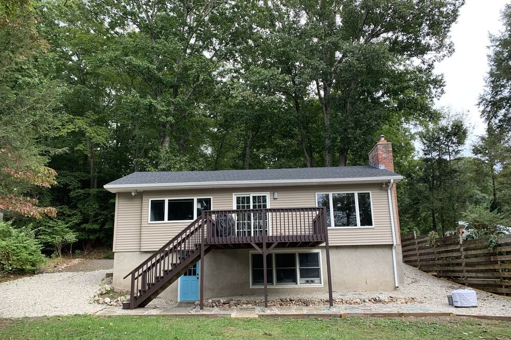 Photo of Outdoor in Guilford