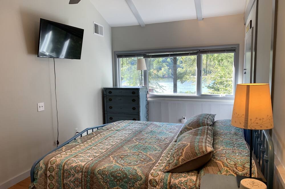 Photo of Bedroom in Guilford
