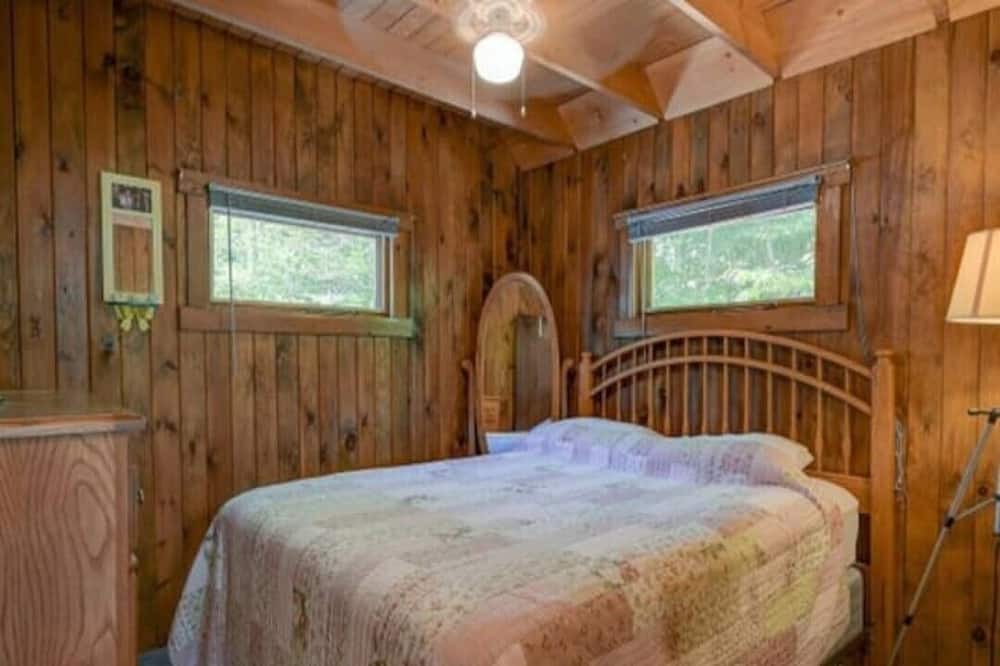 Photo of Bedroom in Fryeburg