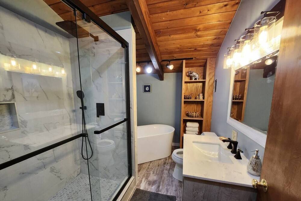 Photo of Bathroom in Bartlett