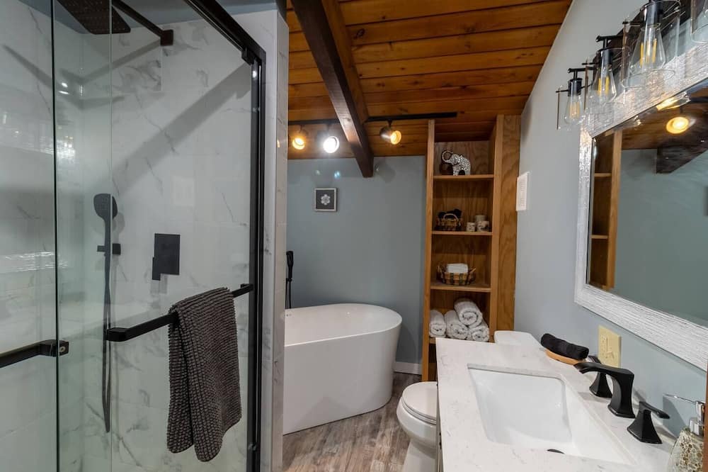Photo of Bathroom in Bartlett