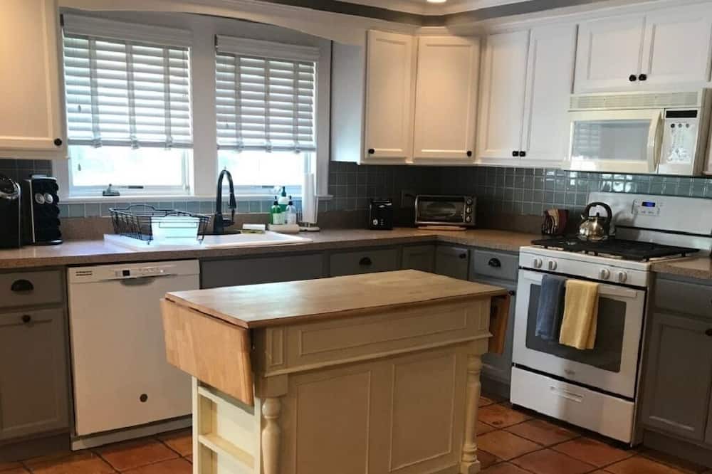 Photo of Kitchen in Westhampton Beach