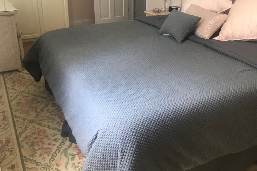 Photo of Bedroom in Westhampton Beach