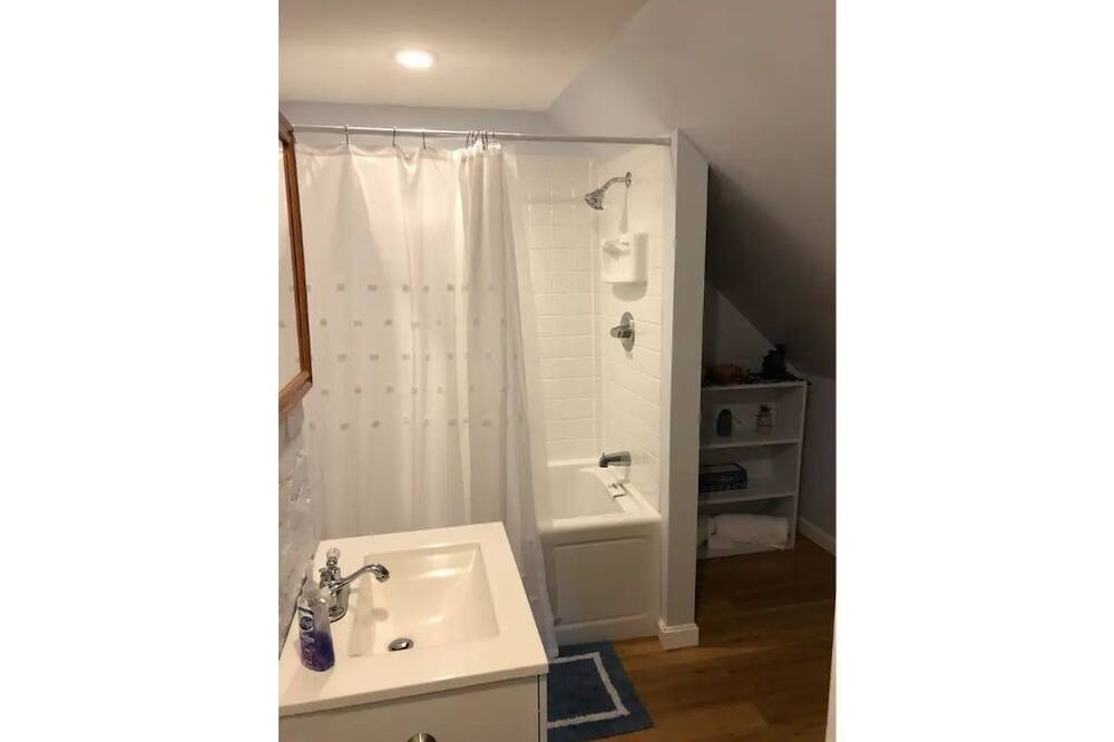 Photo of Bathroom in Hancock