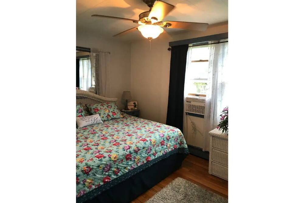 Photo of Bedroom in Hancock
