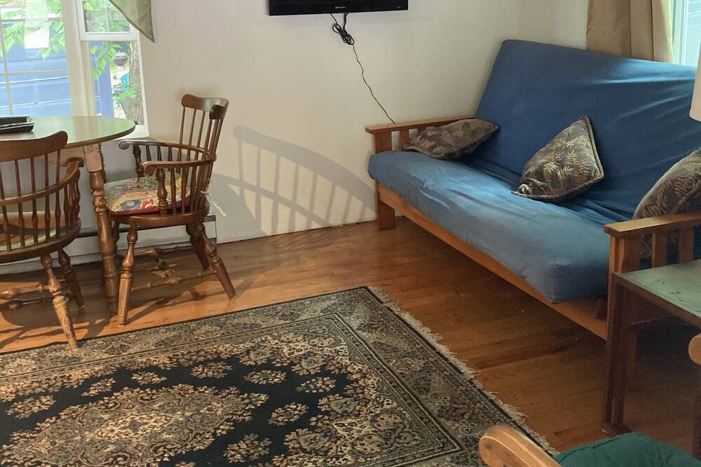 Photo of Livingroom in Alton Bay