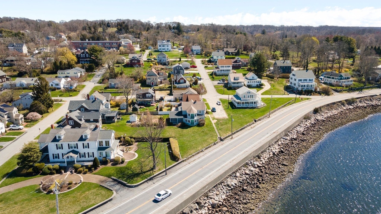 Photo of Outdoor in Tiverton