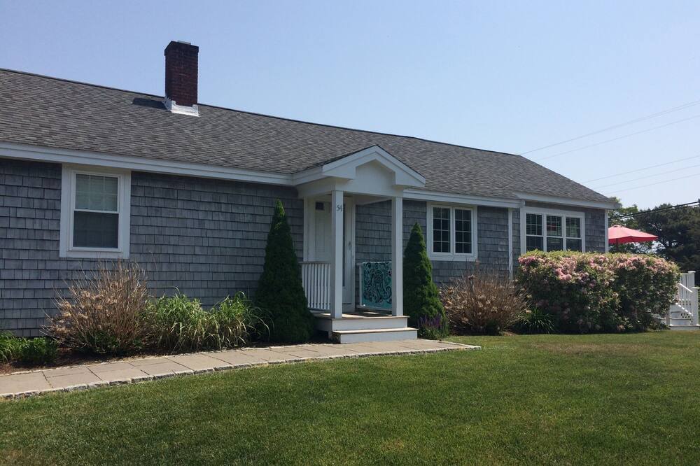 Photo of Outdoor in Popponesset