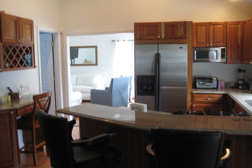 Photo of Kitchen in Popponesset