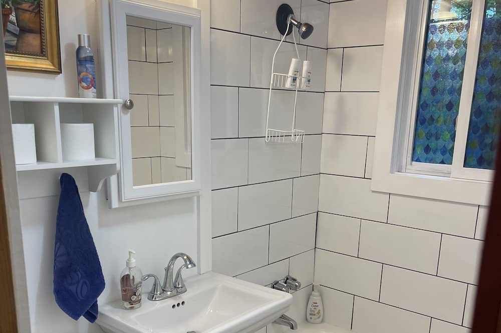 Photo of Bathroom in East Wakefield