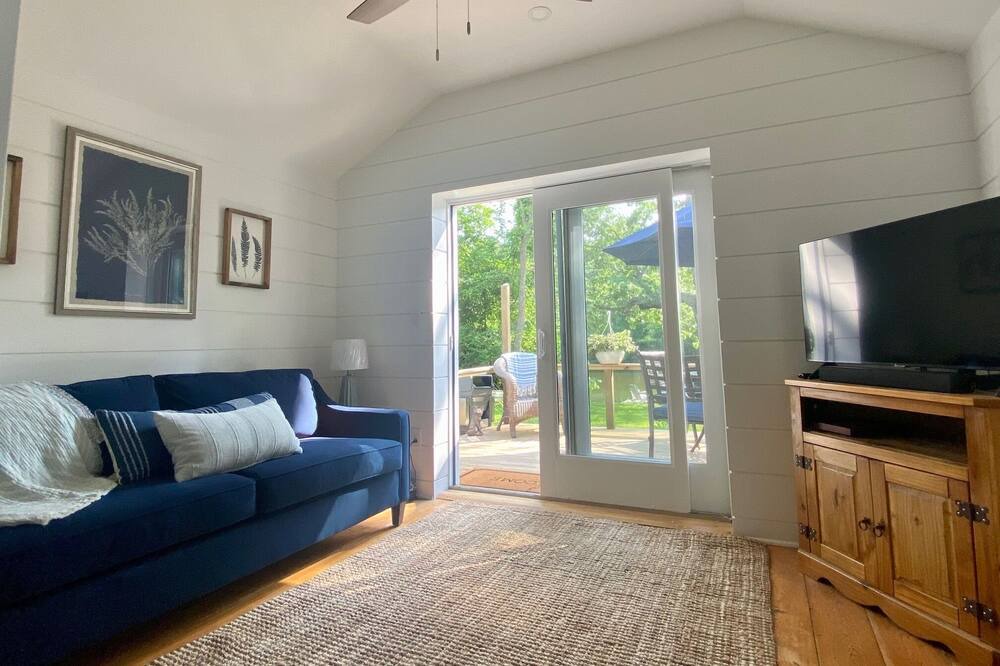 Photo of Livingroom in East Quogue