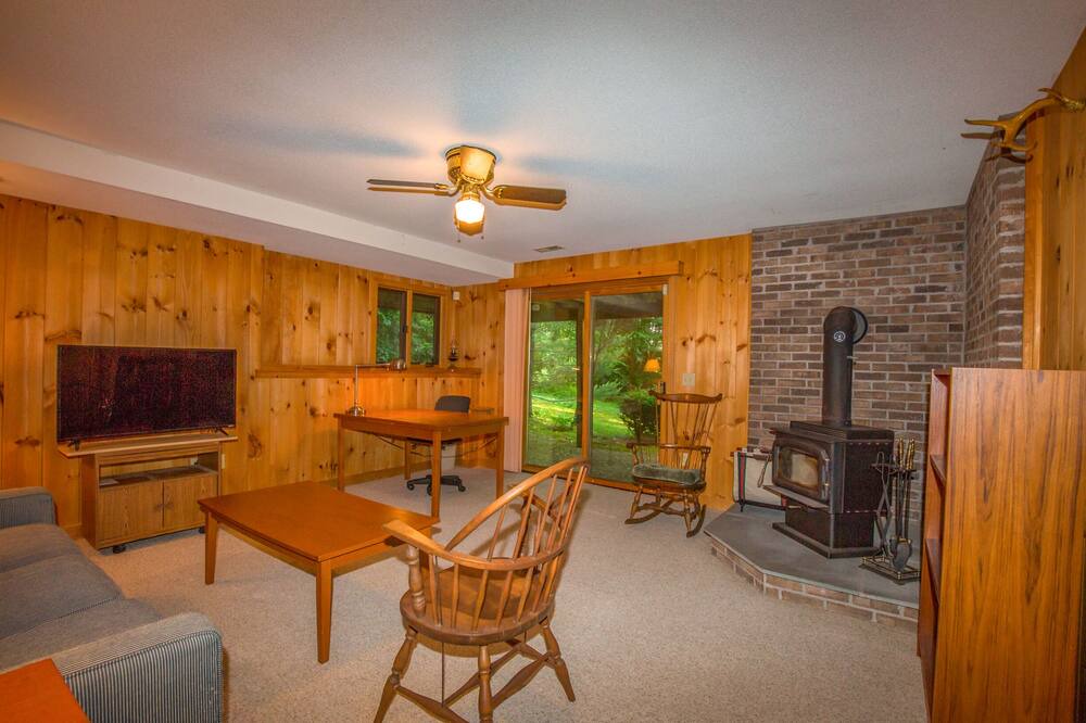 Photo of Livingroom in Monterey