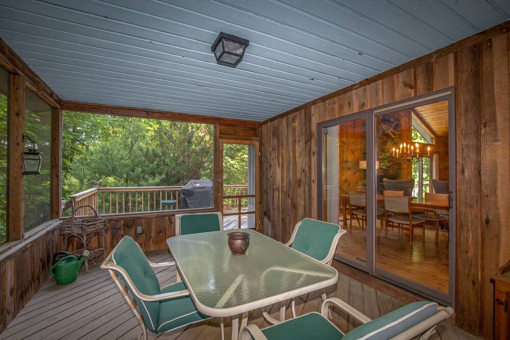 Photo of Patio Balcony in Monterey