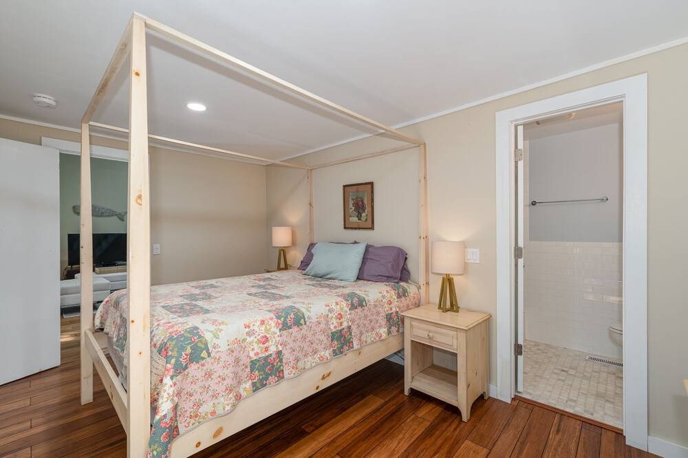 Photo of Bedroom in New Seabury