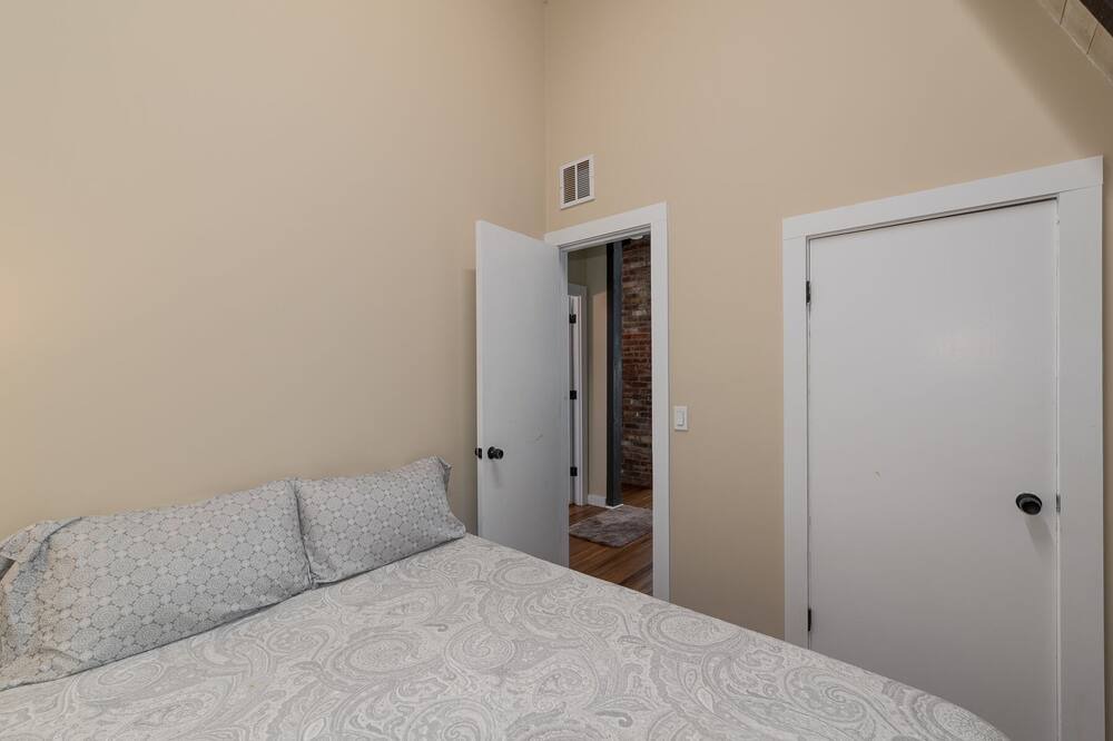 Photo of Bedroom in New Seabury