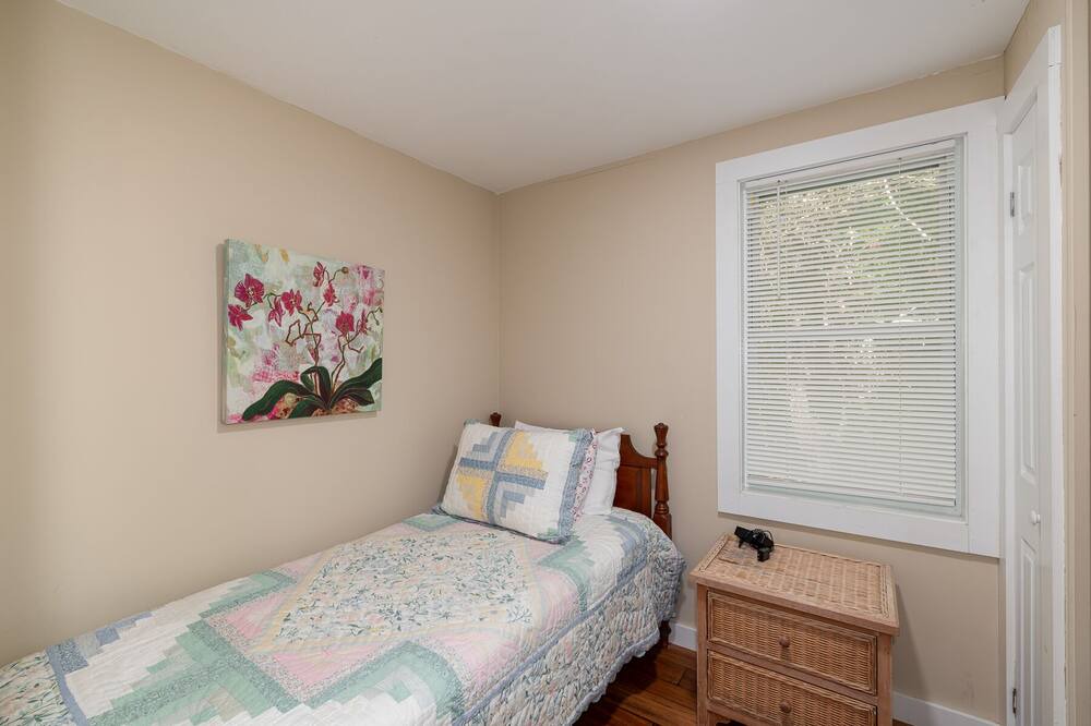 Photo of Bedroom in New Seabury