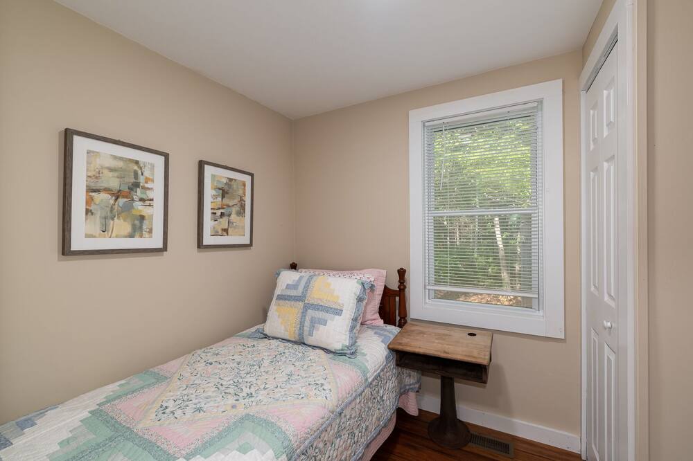 Photo of Bedroom in New Seabury